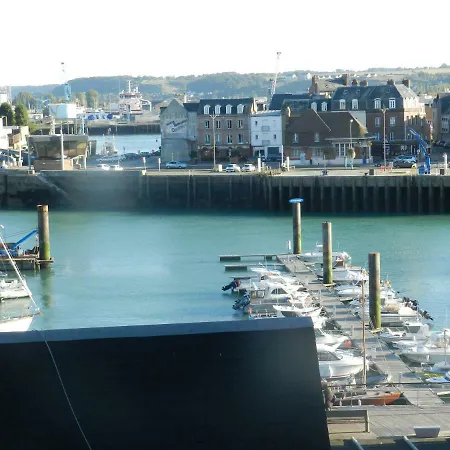 Vue Sur Le Port De Lägenhet